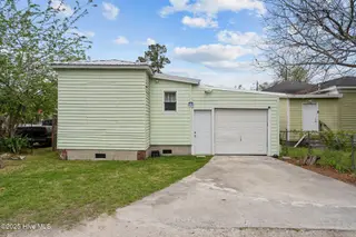 1204 Castle Street, Wilmington, NC 28401 – photo 6: 33-web-or-mls-DSC04260