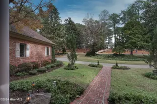 535 Donald Ross Drive, Pinehurst, NC 28374 – photo 2: IMG_2770_Luminar4-edit