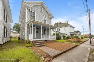 209 E Main Street, Washington, NC 27889 – photo 2: Front View 2