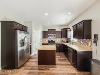 156 Cavalier Drive, Jacksonville, NC 28546 – photo 10: Kitchen