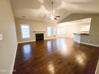 412 Moss Springs Drive, Peletier, NC 28584 – photo 3: Living room