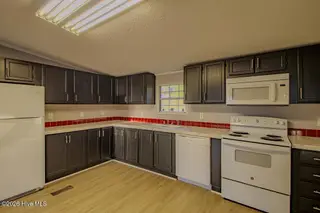 181 Aberdeen Lane, Jacksonville, NC 28540 – photo 16: IMG_2435-HDR