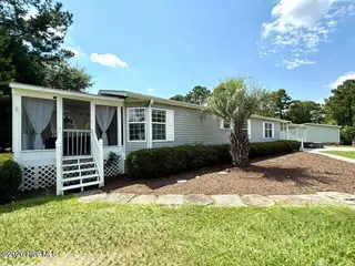 165 Hewett Burton Road SE, Leland, NC 28451 — 3-bedroom manufactured home in Sterling Oaks, Leland, NC, photo 3 of 32: 03-165 Hewett Burton Road SE
