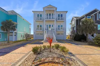 109 Coral Bay Court, Atlantic Beach, NC 28512 – photo 7: 109 Coral Bay Court