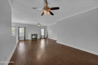 6608 Wedderburn Drive, Wilmington, NC 28412 — 4-bedroom home in Lords Creek, Wilmington, NC, photo 5 of 27: 005_img_0684_450