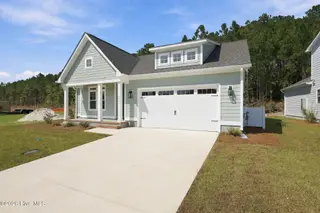 4006 Brighton Drive, New Bern, NC 28562 – photo 7: 3-web-or-mls-0C0A5664
