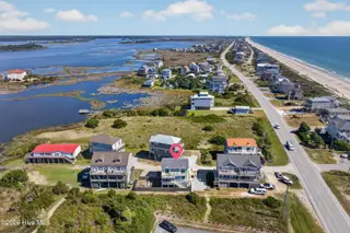 111 Summer Place Drive, North Topsail Beach, NC 28460 — 3-bedroom home, North Topsail Beach, NC, photo 15 of 58: 111SummerPlaceDrive-52