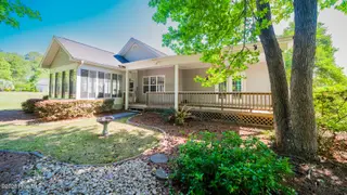 279 Ravennaside Drive NW, Calabash, NC 28467 — 3-bedroom home in Brunswick Plantation, Calabash, NC, photo 4 of 48