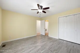 112 Cypress Bay, Washington, NC 27889 — 3-bedroom townhome in Cypress Bay, Washington, NC, photo 23 of 55: 23-web-or-mls-IMG_9130_edit