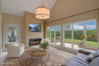 509 Cross Country Lane, Southern Pines, NC 28387 – photo 21: 23-web-or-mls-509-cross-country-069