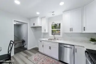 2614 Country Club Road, Jacksonville, NC 28546 – photo 8: Kitchen