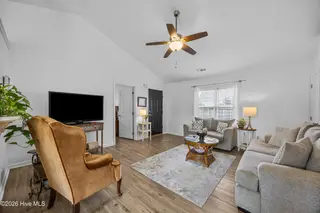 5400 Sun Coast Drive, Wilmington, NC 28411 – photo 6: 6_living room