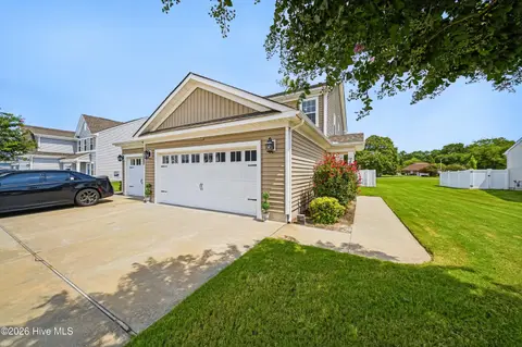 202 Spinnaker Street Unit B, Elizabeth City