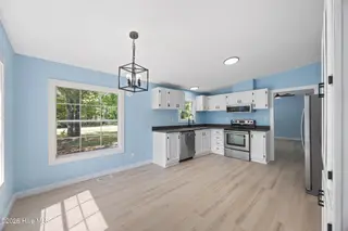 211 Pond Road, Rocky Point, NC 28457 – photo 8: 22_dining area