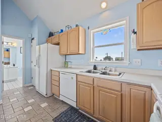 3735 Island Drive, North Topsail Beach, NC 28460 – photo 14: 22-web-or-mls-3735 Island Dr. 54