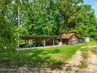 2620 Nahunta Road, Pikeville, NC 27863 – photo 20: 21-web-or-mls-Photo_018