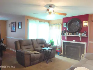 108 W Victoria Court A, Greenville, NC 27834 – photo 4: living