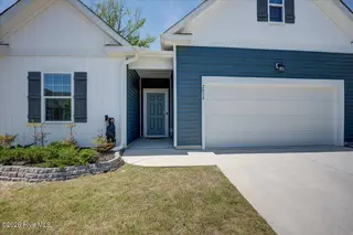 2034 Bogue Lane, New Bern, NC 28562 – photo 2: 02-2034_Bogue Ln-37
