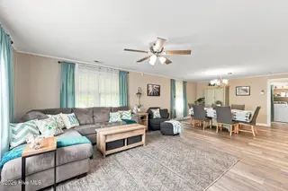 2610 W Forest Drive, Newport, NC 28570 – photo 23: 48-web-or-mls-2610-W-Forest-042_edit