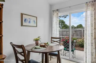 5400 Sun Coast Drive, Wilmington, NC 28411 – photo 13: 13_dining area
