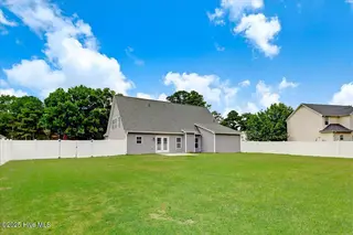 3701 E Baywood Lane, Greenville, NC 27834 – photo 6: 06-3701 E Baywood Ln-6