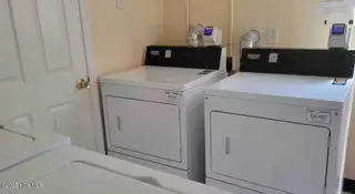 303 Henderson Boulevard 14, Atlantic Beach, NC 28512 – photo 22: laundry