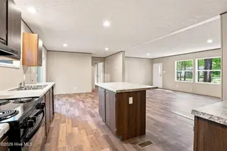 135 E Main Street, Rocky Mount, NC 27803 – photo 7: 18-web-or-mls-DSC08997