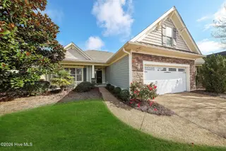 2202 E Oak Bridge Drive NE, Leland, NC 28451 — 4-bedroom home in Compass Pointe, Leland, NC, photo 3 of 76: 2202EOakBridgeWay-4