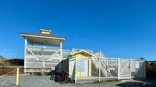 765 Sloop Pointe Lane, Kure Beach, NC 28449 – photo 11: 8BF99A35-297C-4E30-8FDA-21C313D05D6E_1_2