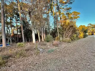 104 Lee Court, Swansboro, NC 28584 – photo 12: IMG_1450