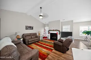2847 Tucker Hill Drive, Grimesland, NC 27837 – photo 6: 04_2847_Tucker_Hl_Dr_Grimesland_NC_27837