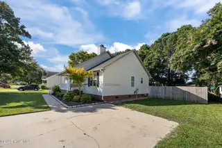 605 Huff Drive, Winterville, NC 28590 – photo 11: 605 Huff Drive Winterville