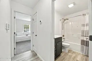 800 Compass Drive, Elizabeth City, NC 27909 — 3-bedroom home in Hunters Lake, Elizabeth City, NC, photo 23 of 39: Hall Bath