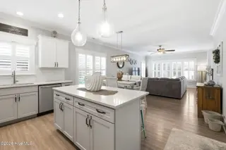 202 NE 64th Street, Oak Island, NC 28465 – photo 12: Fabulous finishes and lots of light