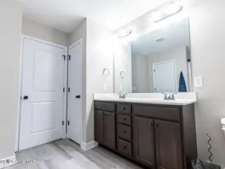 217 Westfield Drive, Richlands, NC 28574 – photo 23: Owner's Suite Bathroom 3