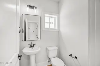 102 Lexington Lane, Southern Pines, NC 28387 – photo 13: _DSC0379_80_81_82_83Interior02