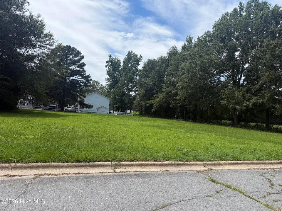 801 2nd Avenue, Selma, NC 27576 – photo 1 of 3: Front