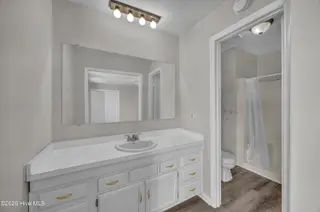 4937 Marlin Court, Wilmington, NC 28403 — 3-bedroom townhome in Stones Throw, Wilmington, NC, photo 16 of 26: 016_img_8894_853