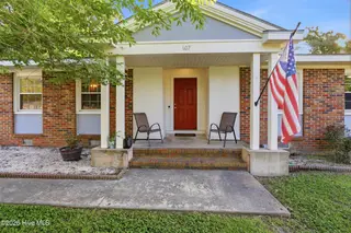 607 Oakwood Avenue, Jacksonville, NC 28546 – photo 7: 607oakwoodave_007