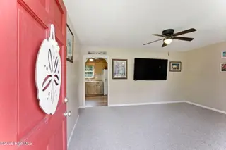 409 Bradford Drive, New Bern, NC 28560 – photo 3: Front Entry