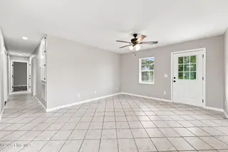 636 Hill Road Circle, Ayden, NC 28513 – photo 5: 13-web-or-mls-BLS_0015
