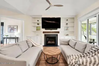 9599 Fallen Pear Lane NE, Leland, NC 28451 – photo 12: Living room