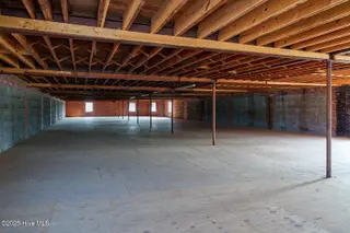 124 W Main Street, Aberdeen, NC 28315 – photo 20: 21 124 W Main Interior 2nd Floor