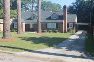 227 E College Street, Whiteville, NC 28472 – photo 5: IMG_3390