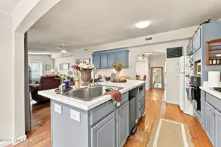 145 Grigsby Street, Sea Level, NC 28577 – photo 10: 34-web-or-mls-145 Grigsby 051-edit