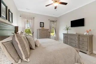 428 Lanyard Drive, Newport, NC 28570 – photo 14: Primary bedroom