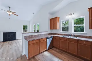 103 Forsythia Court, Jacksonville, NC 28546 — 3-bedroom home in Aragona Village, Jacksonville, NC, photo 2 of 48: DSC03278
