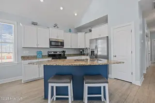 115 E Bogue Boulevard, Atlantic Beach, NC 28512 – photo 6: 20-web-or-mls-IMG_6069