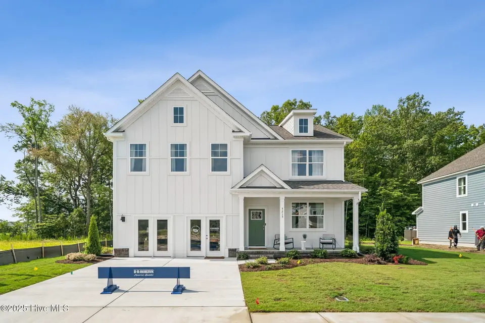 309 Sailors Way, Elizabeth City, NC 27909 – photo 1 of 47: Similar Home