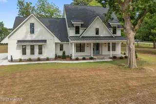 104 Indian Trail, Beaufort, NC 28516 – photo 2: 2-web-or-mls-DJI_0753
